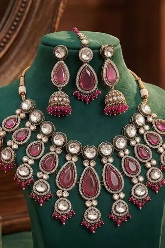 Magenta color kundan necklace set