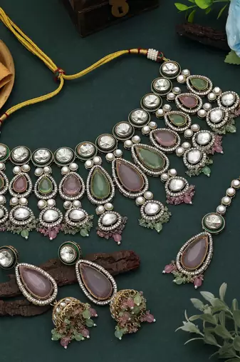 Pink & pista green color kundan necklace set