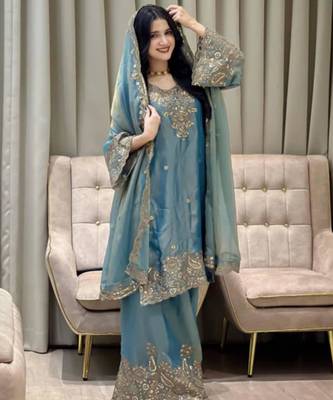 Teal blue embroidered silk suit 4