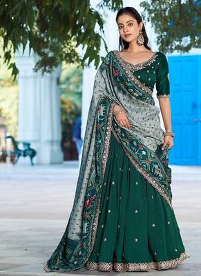 Navyblue Vichitra Silk Embroidered Work Wedding Lehenga Choli 3