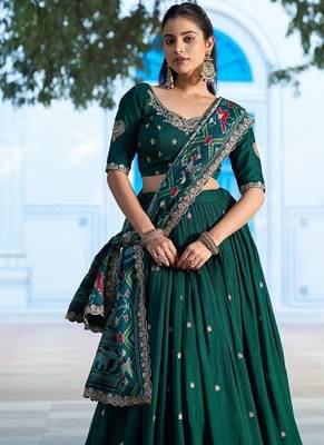Navyblue Vichitra Silk Embroidered Work Wedding Lehenga Choli 4