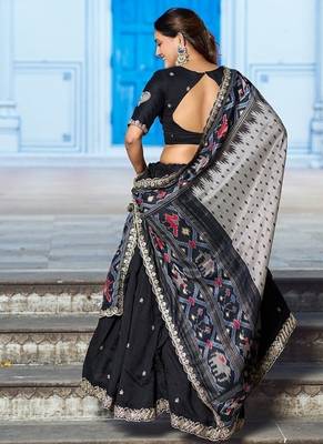 Navyblue Vichitra Silk Embroidered Work Wedding Lehenga Choli 2