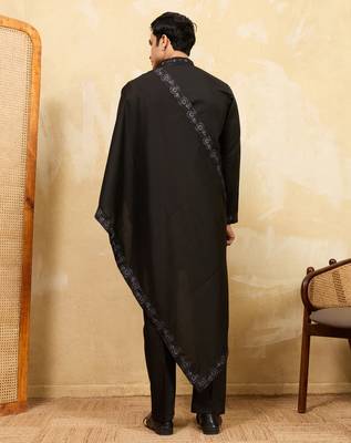 Black viscose silk thread & sequence embroidered work kurta with dupatta 4