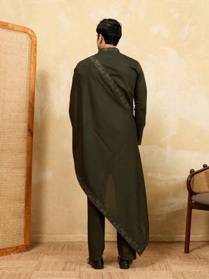 Green viscose silk thread & sequence embroidered work kurta with dupatta 4