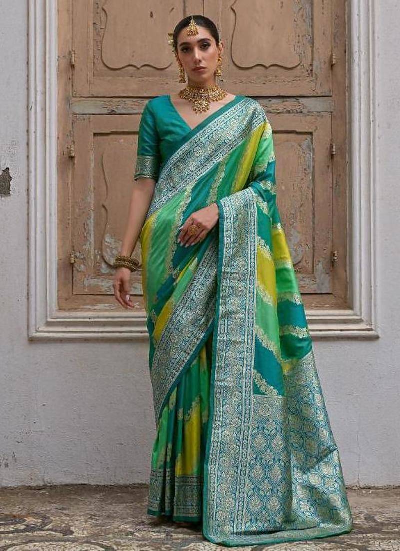 Green color silk blend handloom silk blend kadwa weaves sarees