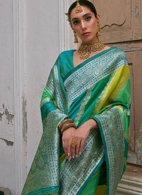 Green silk blend handloom silk blend kadwa weaves sarees 4