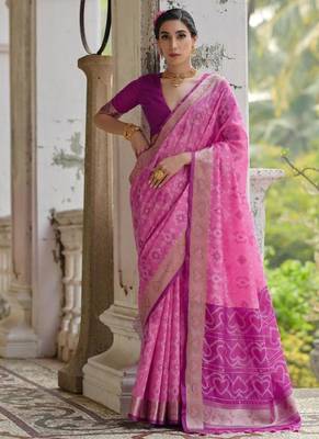 Pink color  silk blend pochampally ikkat saree 4