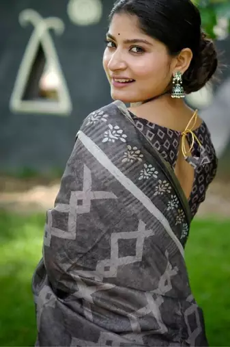 Multicolor dhanwari cotton digital print zari border saree