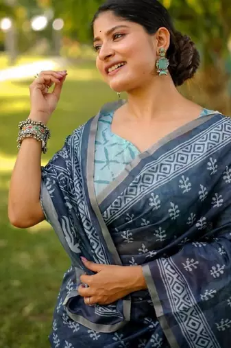 Multicolor dhanwari cotton digital print zari border saree