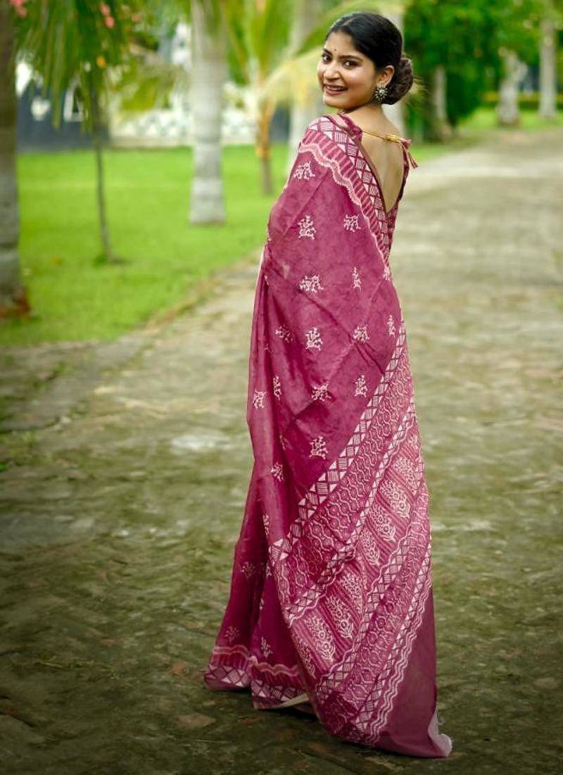 Multicolor dhanwari cotton digital print zari border saree