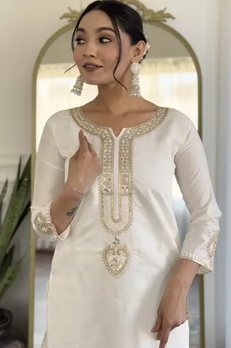 Women's off white viscose chanderi embroidered kurta pant set with jacquard dupatta