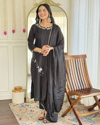 Women's black viscose rayon embroidered kurta pant set with chinon dupatta 4