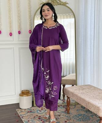Women's purple viscose rayon embroidered kurta pant set with chinon dupatta 2