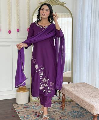 Women's purple viscose rayon embroidered kurta pant set with chinon dupatta 3