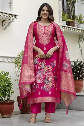 Women's pink chanderi cotton silk embroidered kurta pant set with jacquard dupatta