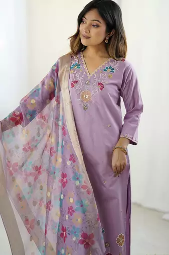 Women's lavender viscose silk sequin stone embroidered kurta pant set with organza dupatta