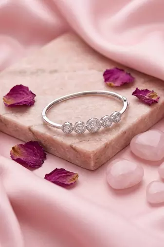 925 sterling silver pavé circle link bracelet for women