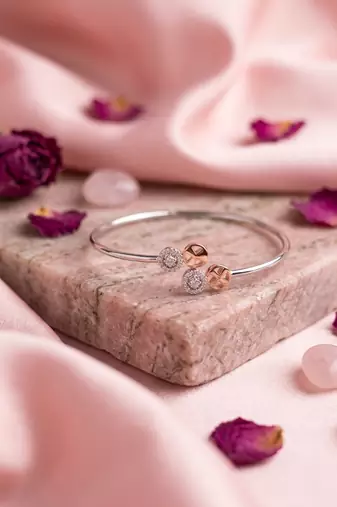 925 sterling silver pavé halo circle bracelet for women