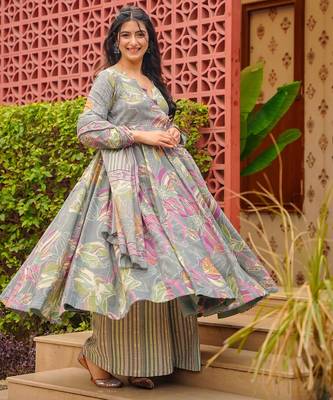 Grey color muslin digital printed palazzo dress 3