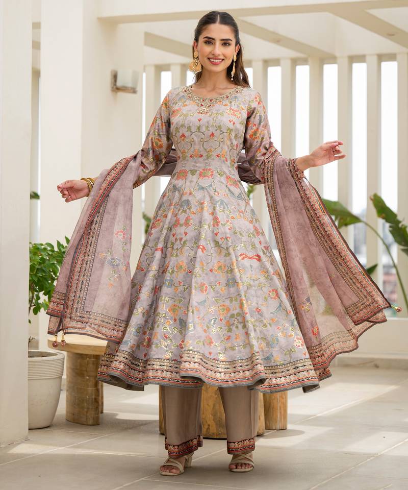 Pink color elegant sophisticated rich party looks readymade dress
