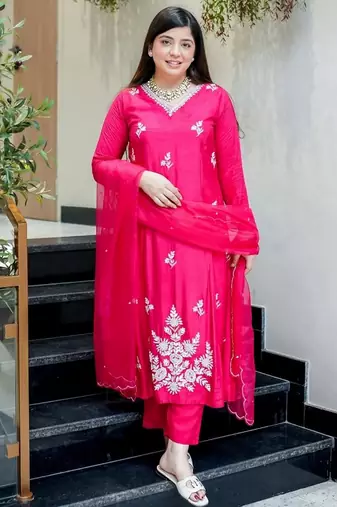Pink color muslin fabric designer partywear stithed suit
