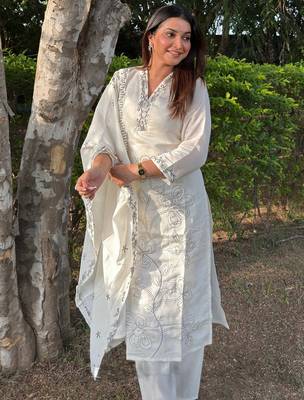 White color silk blended graceful partywear readymade kurta set 3