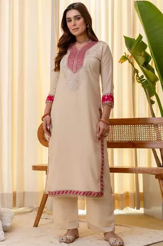 Cream color beautiful silk blend embroidered fancy kurta set