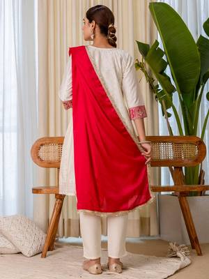 Off white color beautiful silk blend embroidered fancy kurta set 2