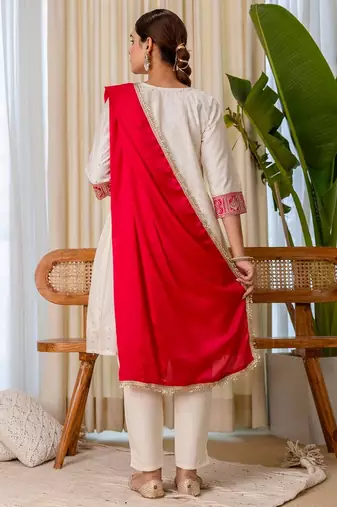 Off white color beautiful silk blend embroidered fancy kurta set