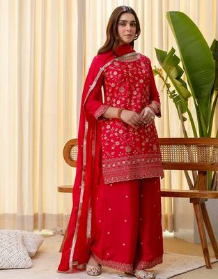 Pink color beautiful silk blend embroidered fancy kurta set 1