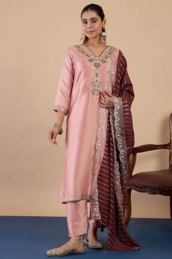 Peach color sophisticated silk blend fabric embroidered fancy kurta set