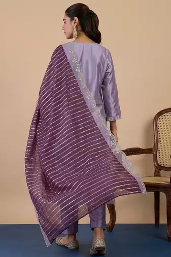 Lavender color sophisticated silk blend embroidered fancy kurta set