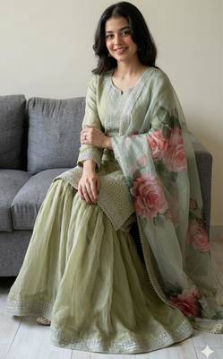 green floral organza gharara set 4