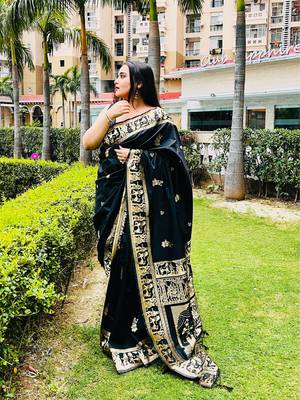 Black silk blend woven zari work saree with blouse 2