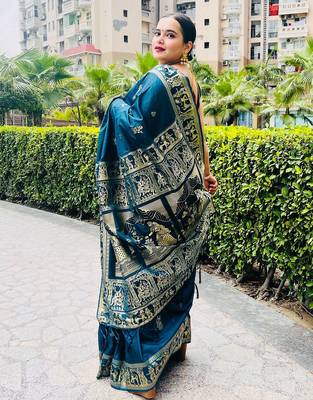 Light blue silk blend woven zari work saree with blouse 3
