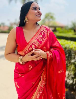 Pink silk blend woven zari work saree with blouse 3
