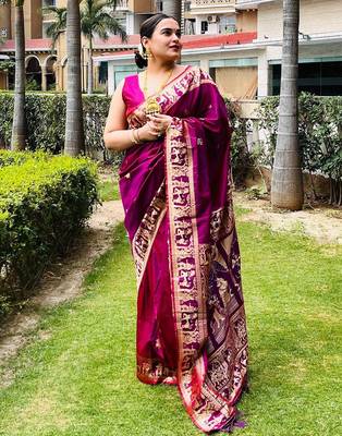 Magenta silk blend woven zari work saree with blouse 2