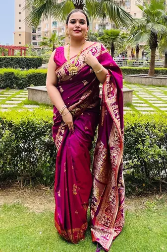 Magenta silk blend woven zari work saree with blouse