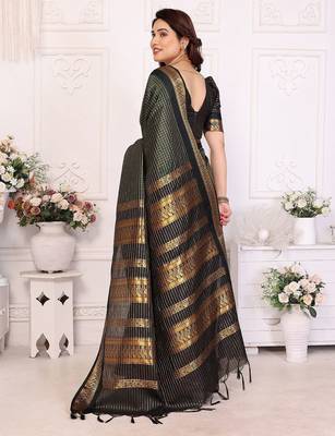 Green blended cotton woven zari work saree with blouse 3
