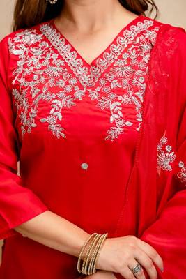 Red chanderi embroidered kurti set with dupatta stitched kurti pant set for women 4