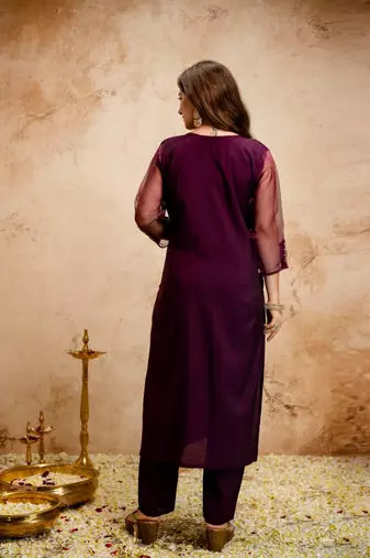 Chanderi embroidered kurti set with organza sleeves & tissue dupatta