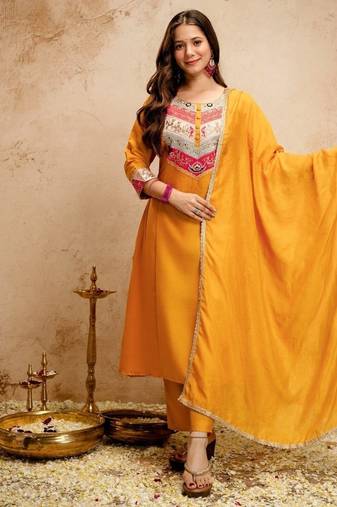 Yellow chanderi embroidered kurta set with dupatta & pants flared kurti for women