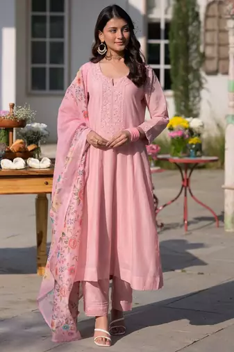 Embroidered p.v. chanderi kurti set with bottom & taby dupatta