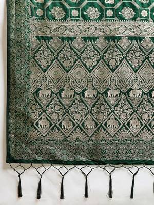 Green silk blend woven heavy ceremonial saree 4