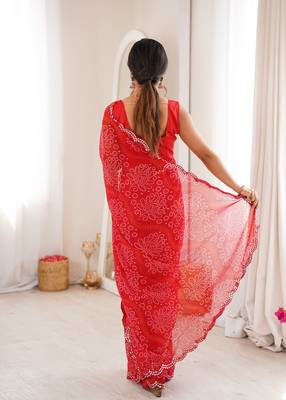 Red georgette bandhej print traditional saree 2