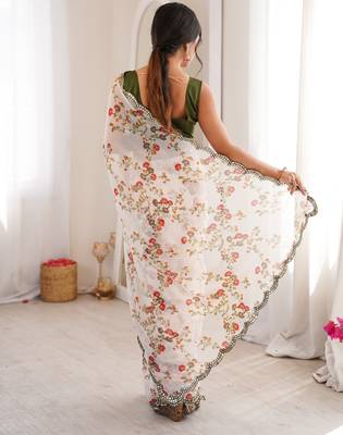 White floral print ethnic saree 2