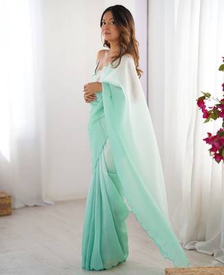Green padding s arco border fancy girlie saree 4