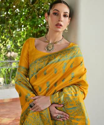 Yellow banglori raw silk blend weaving warli rich look classy saree 3