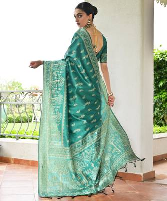 Sea green banglori raw silk blend weaving warli rich look classy saree 2