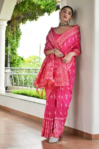 Pink banglori raw silk blend weaving warli rich look classy saree